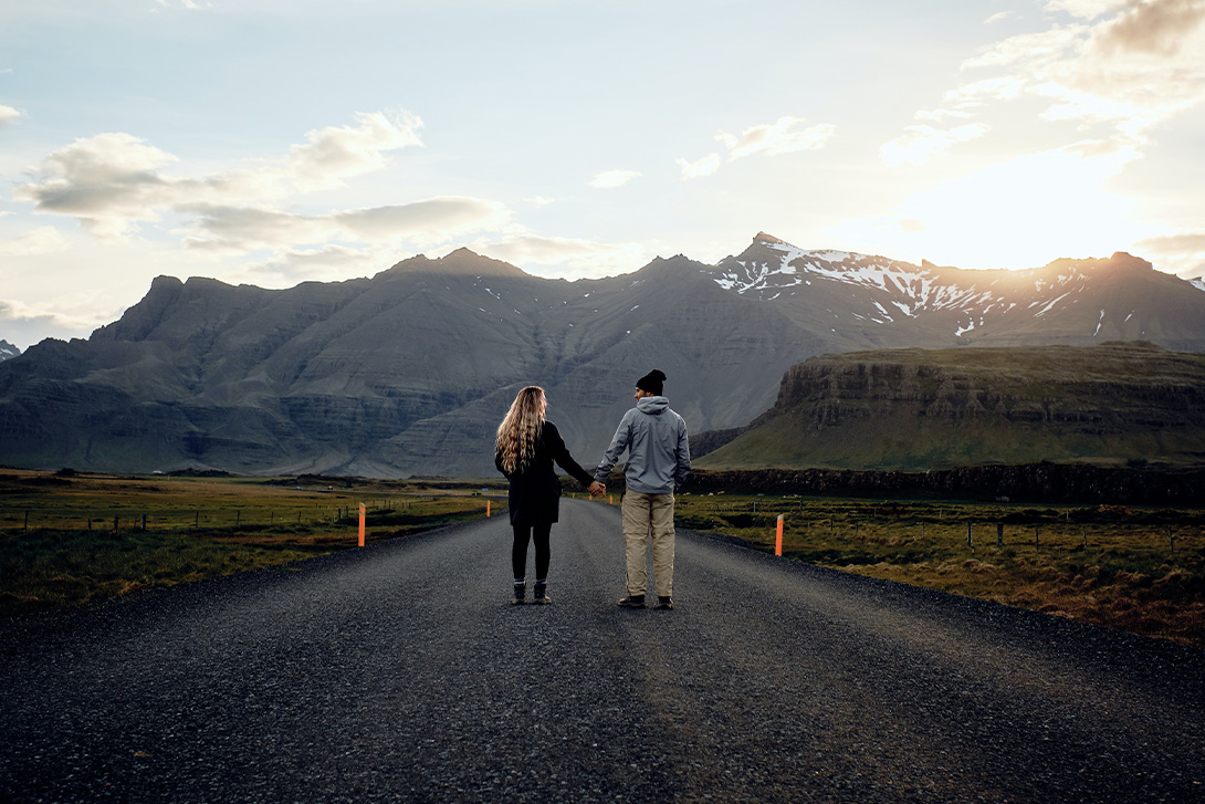 iceland mountain hiking travel camper van motorhome