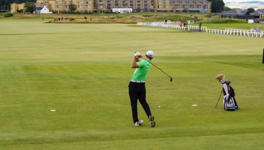 st-andrews-pixabay-scotland-golf-uk-Wolfgang Claussen.jpg