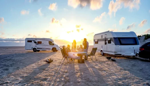 hobby_lifestyle_motorhome_vehicle_beach.jpg